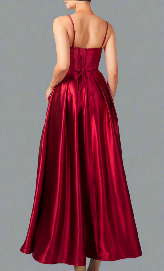 225349 Red Gown