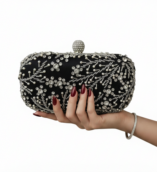 031280 Black Detailed Clutch