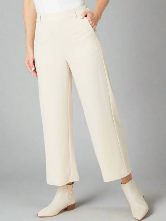 Fluid Pocket Pant Milk